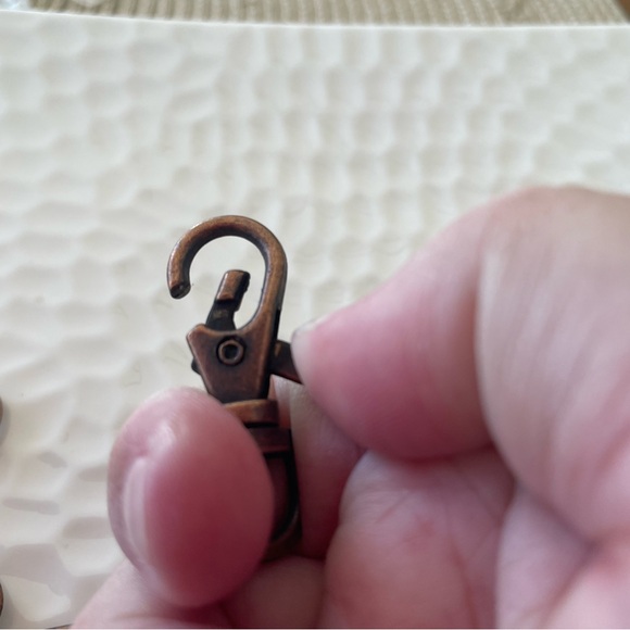 5 Large Lobster Claw Snap Hook Clasps in Antique Copper for Jewelry Craft Making - Picture 4 of 5